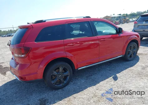 2018 Dodge Journey Crossroad Awd z USA, uszkodzony, nr VIN 3C4PDDGG9JT430370